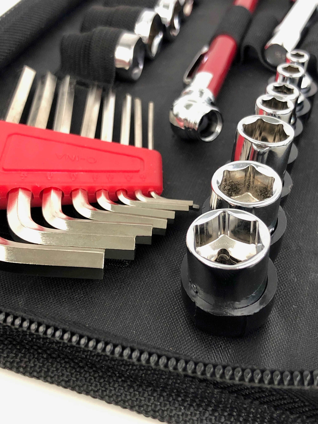 56 Piece SAE Auto Tool Set In Zipper Case 